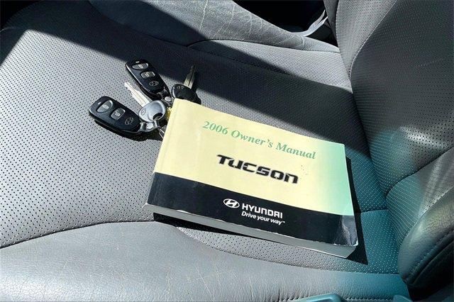 2006 Hyundai Tucson Vehicle Photo in INDEPENDENCE, MO 64055-1314