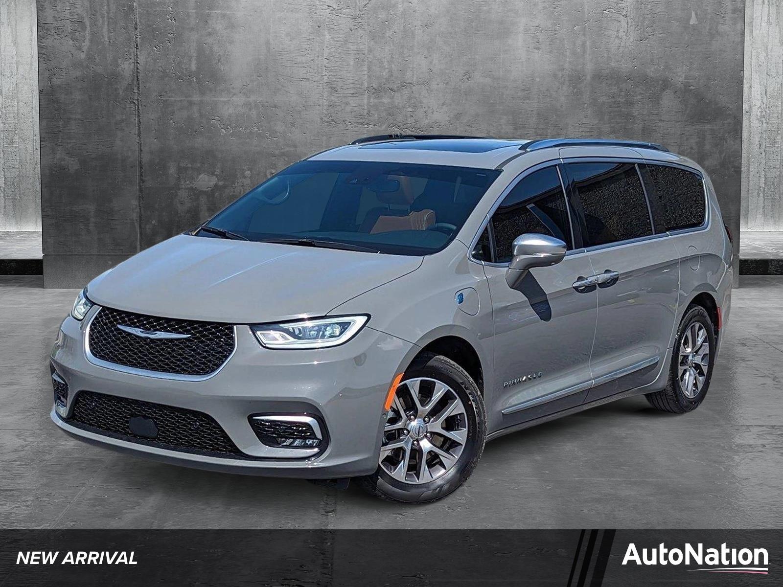 2022 Chrysler Pacifica Vehicle Photo in SPOKANE, WA 99212-2978