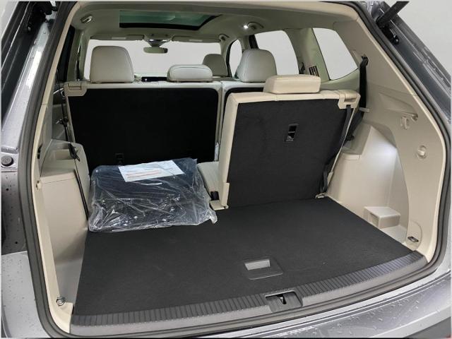 2025 Volkswagen Atlas Vehicle Photo in Appleton, WI 54913