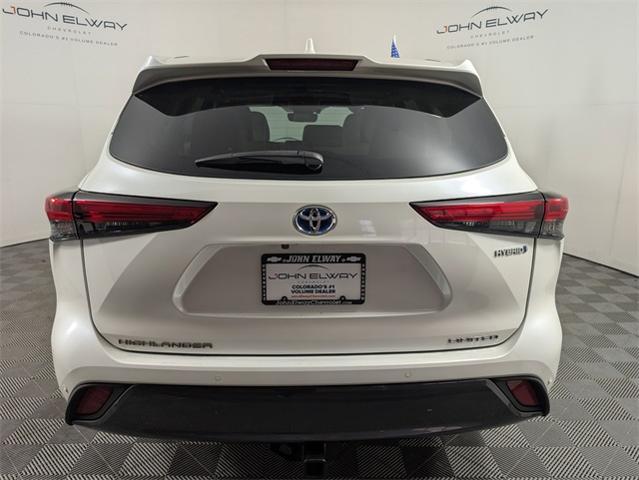 2021 Toyota Highlander Vehicle Photo in ENGLEWOOD, CO 80113-6708