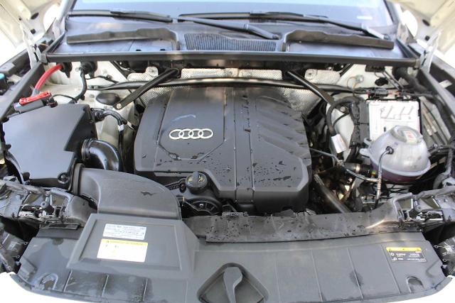 2024 Audi Q5 Vehicle Photo in HOUSTON, TX 77090