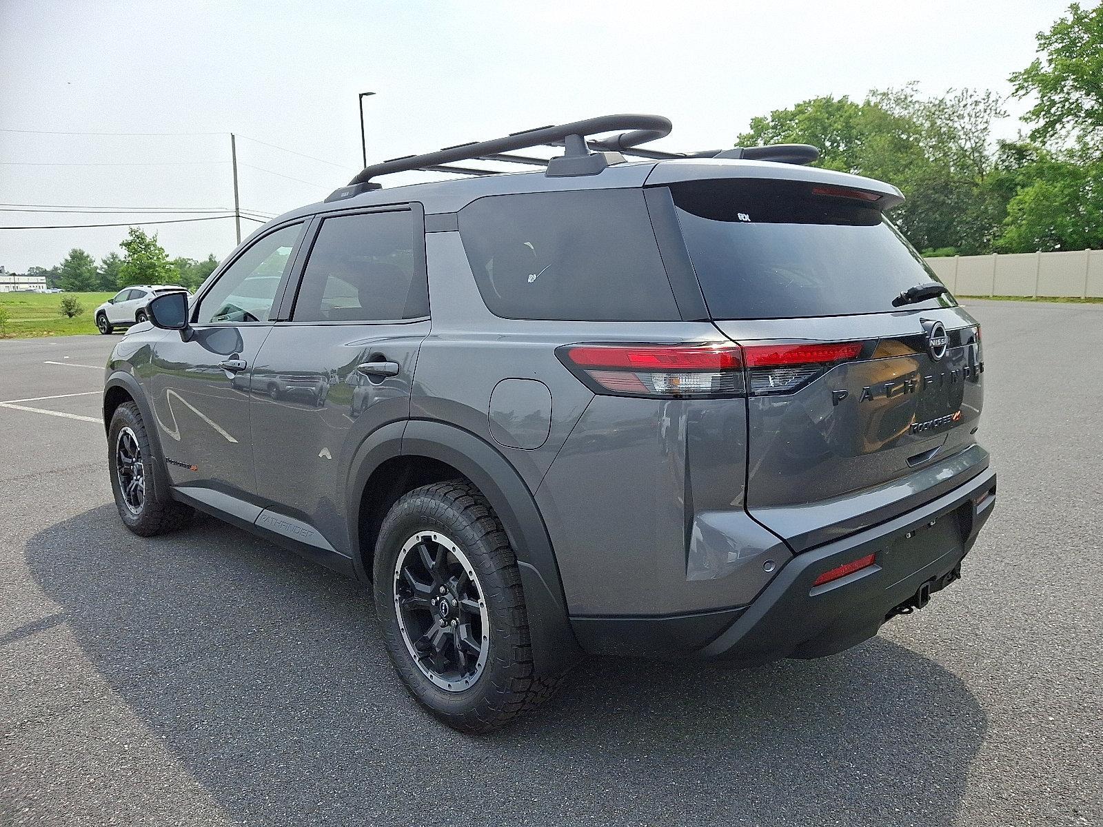 2025 Nissan Pathfinder Vehicle Photo in Mechanicsburg, PA 17050-2306