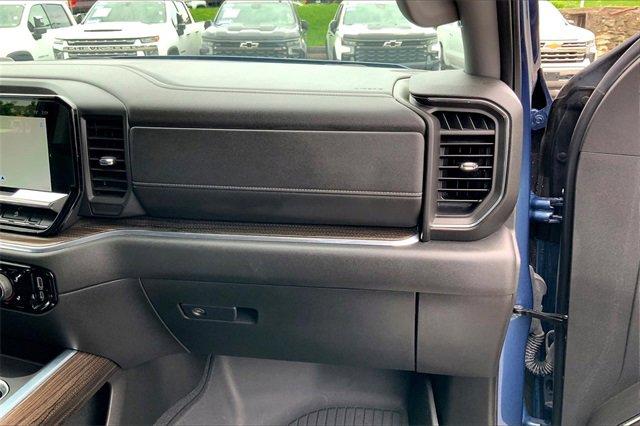 2024 Chevrolet Silverado 1500 Vehicle Photo in KANSAS CITY, MO 64114-4502