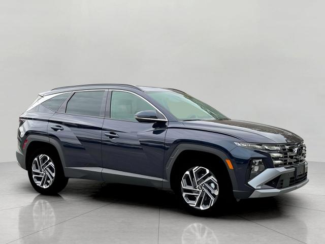 2025 Hyundai TUCSON Hybrid Vehicle Photo in Green Bay, WI 54304