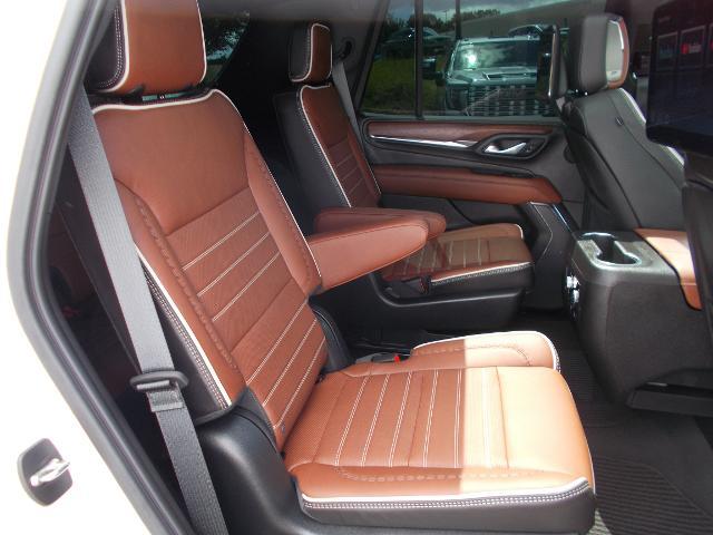 2023 GMC Yukon Vehicle Photo in LOWELL, MA 01852-4336