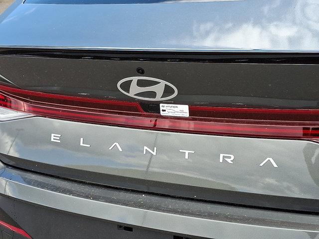 2025 Hyundai ELANTRA Hybrid Vehicle Photo in Philadelphia, PA 19116