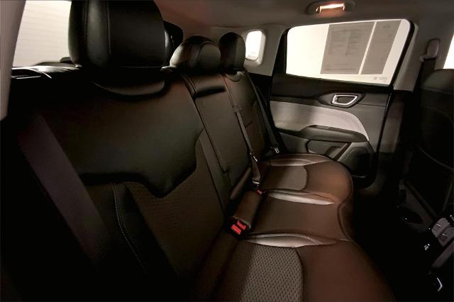 2022 Jeep Compass Vehicle Photo in Lees Summit, MO 64086