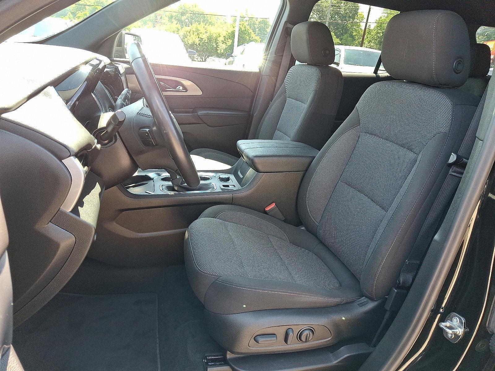 2022 Chevrolet Traverse Vehicle Photo in BETHLEHEM, PA 18017-9401