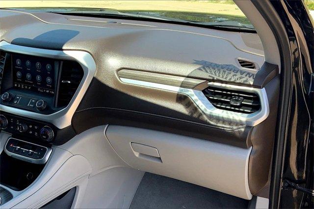 2023 GMC Acadia Vehicle Photo in TOPEKA, KS 66609-0000