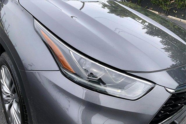 2021 Toyota Highlander Vehicle Photo in INDEPENDENCE, MO 64055-1314