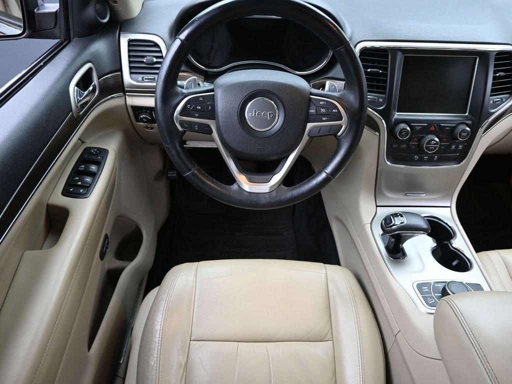2014 Jeep Grand Cherokee Vehicle Photo in Marion, IA 52302