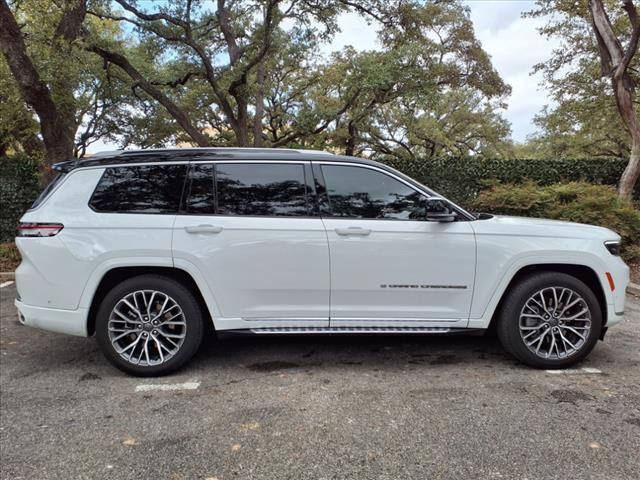 2023 Jeep Grand Cherokee L Vehicle Photo in SAN ANTONIO, TX 78230-1001