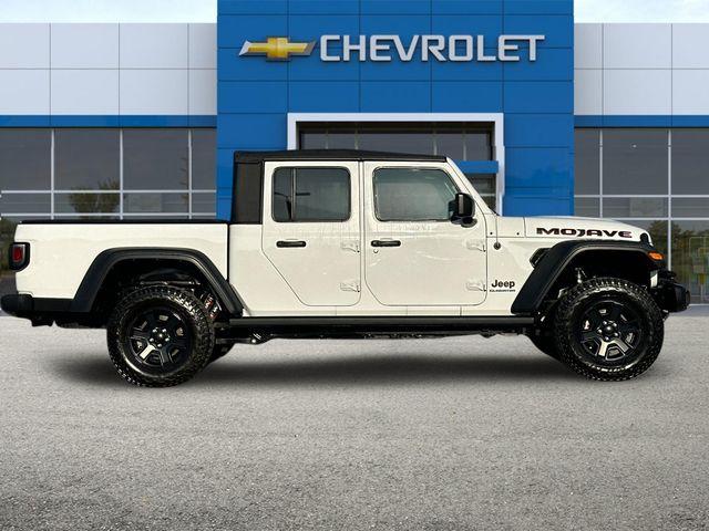 2022 Jeep Gladiator Vehicle Photo in RIVERSIDE, CA 92504-4106