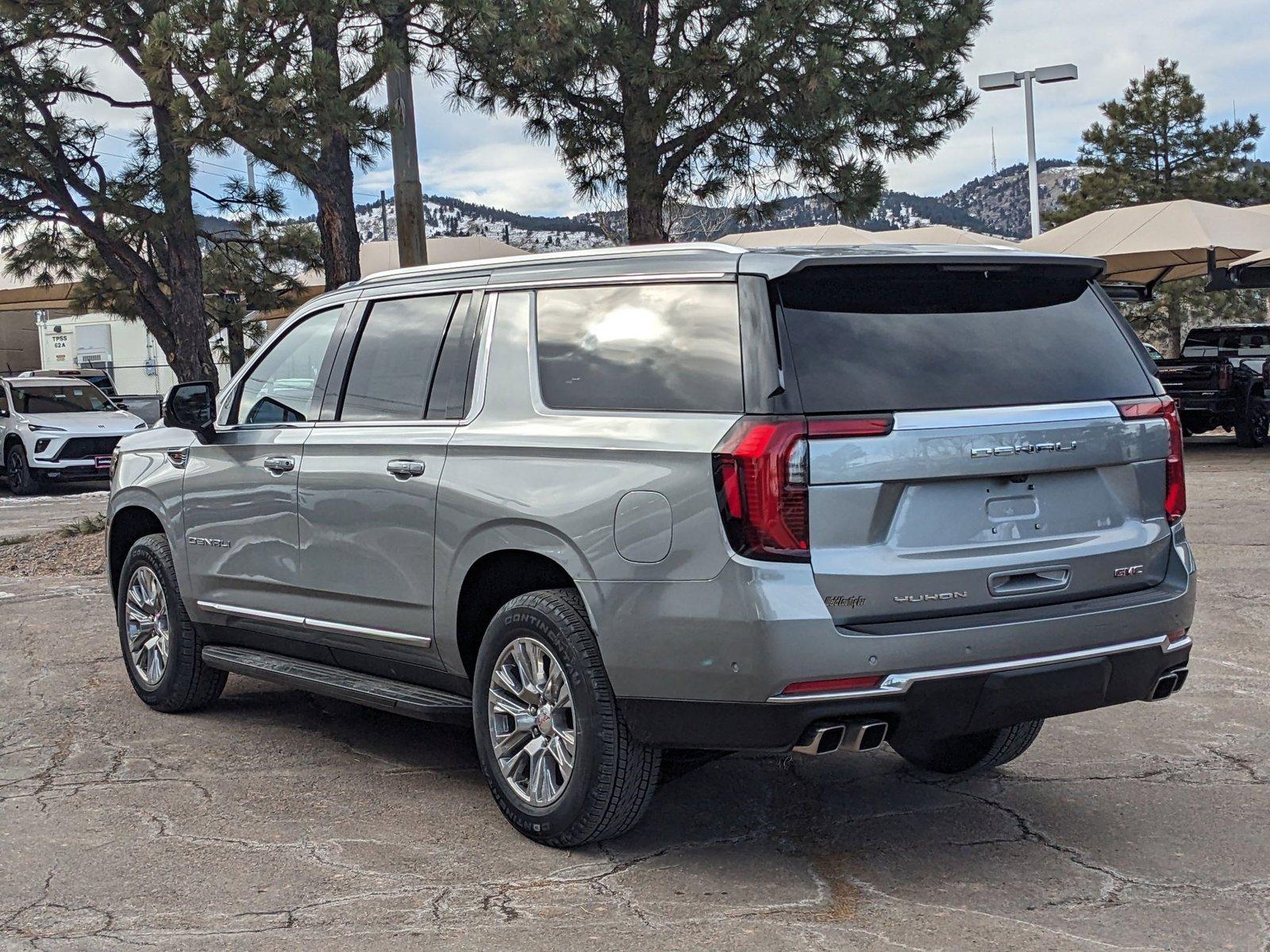 2025 GMC Yukon XL Vehicle Photo in GOLDEN, CO 80401-3850