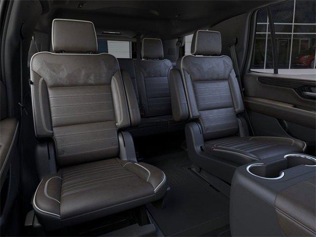 2025 GMC Yukon Vehicle Photo in PUYALLUP, WA 98371-4149