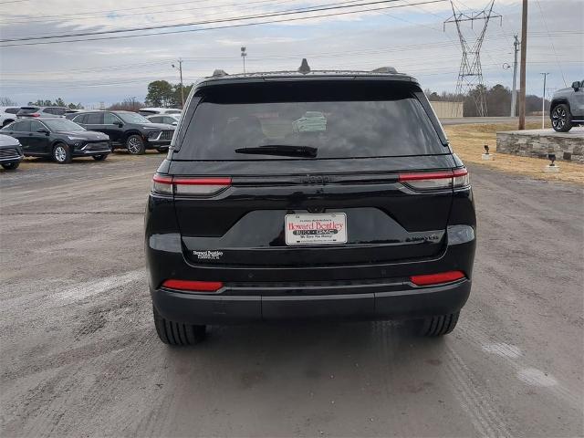 2023 Jeep Grand Cherokee Vehicle Photo in ALBERTVILLE, AL 35950-0246