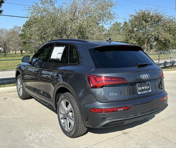 2025 Audi Q5 Vehicle Photo in HOUSTON, TX 77090