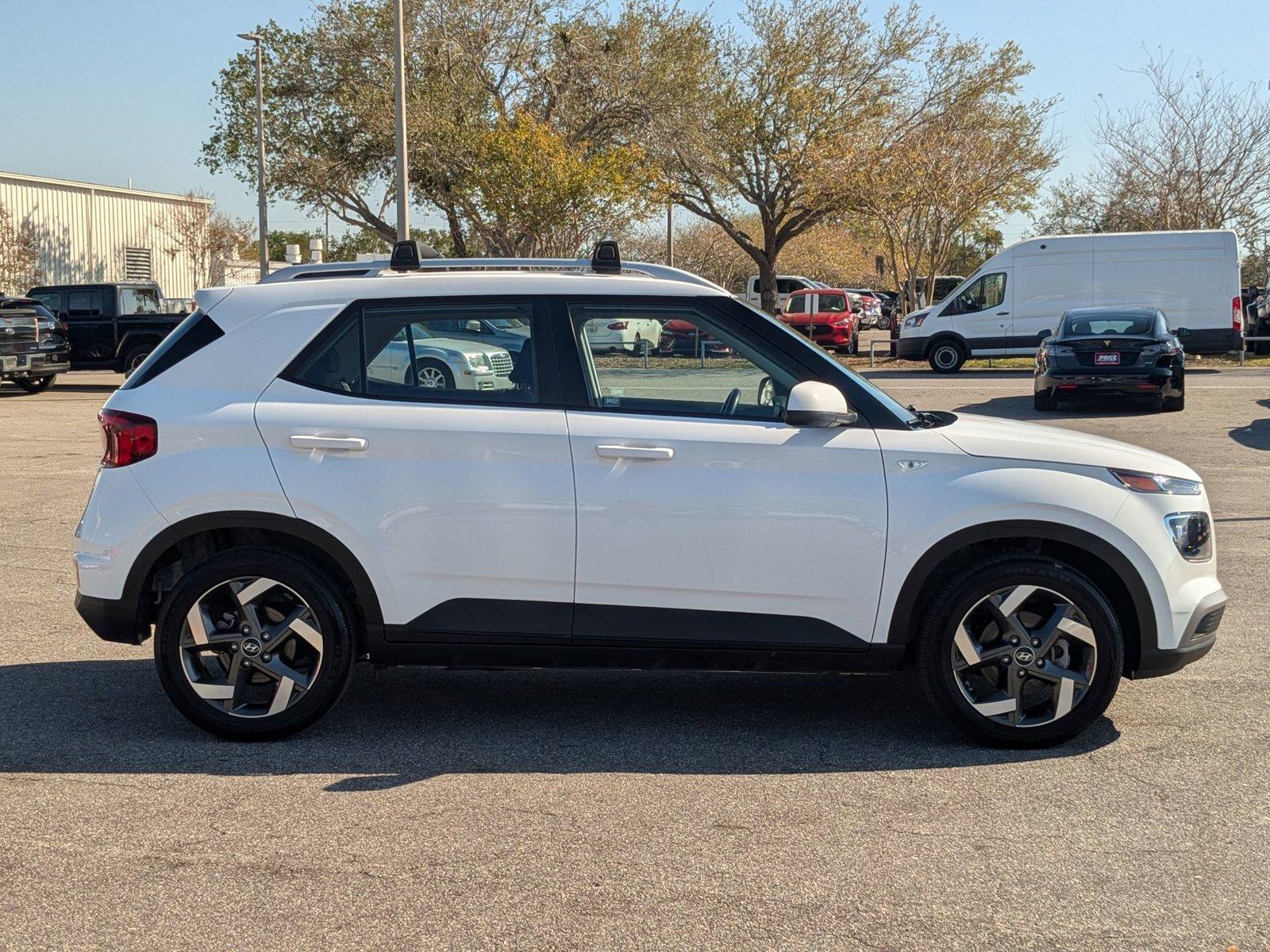 2021 Hyundai VENUE Vehicle Photo in St. Petersburg, FL 33713