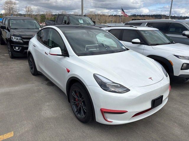 2024 Tesla Model Y Vehicle Photo in PUYALLUP, WA 98371-4149