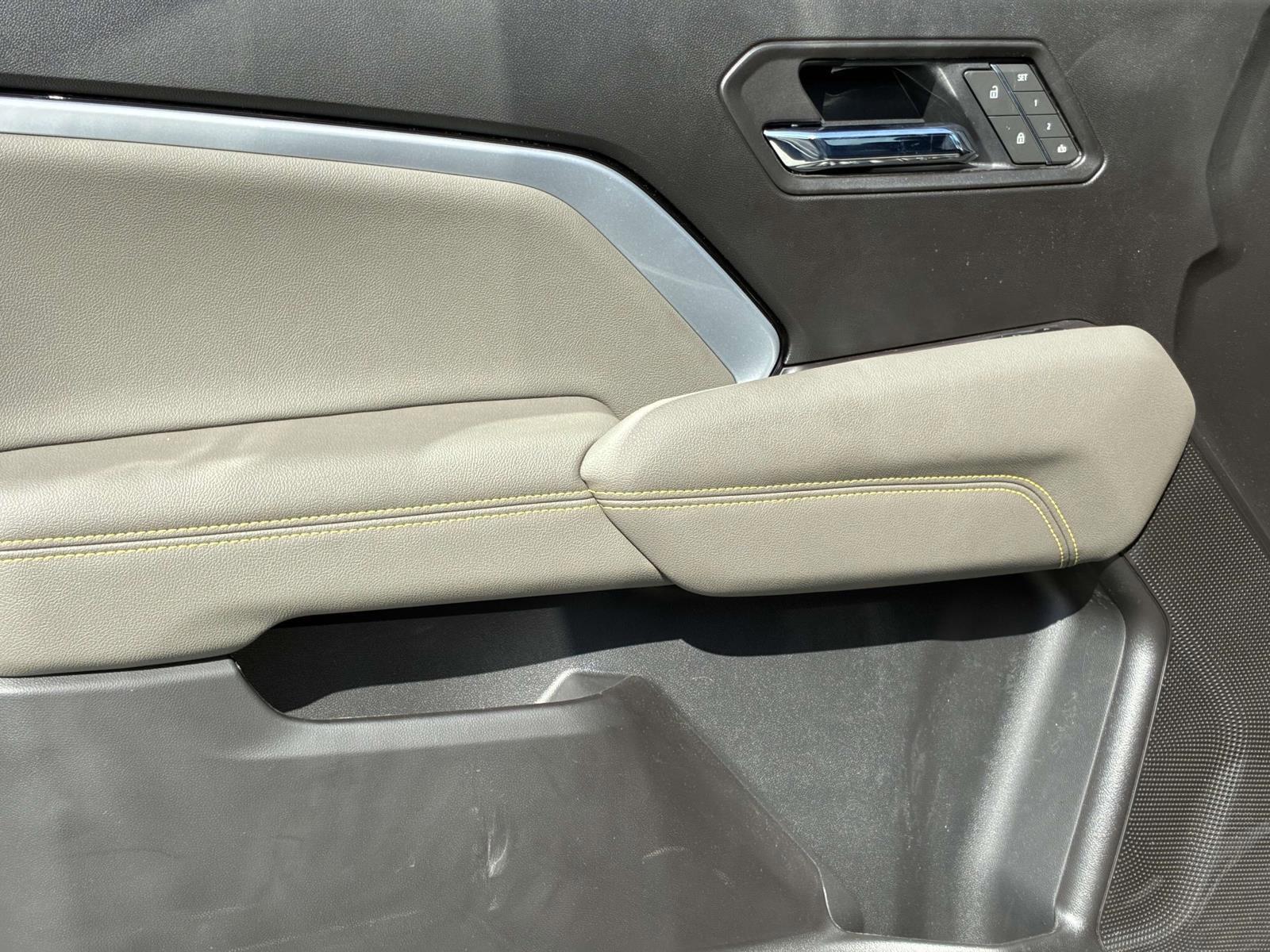 2025 Chevrolet Colorado Vehicle Photo in LOS ANGELES, CA 90007-3794