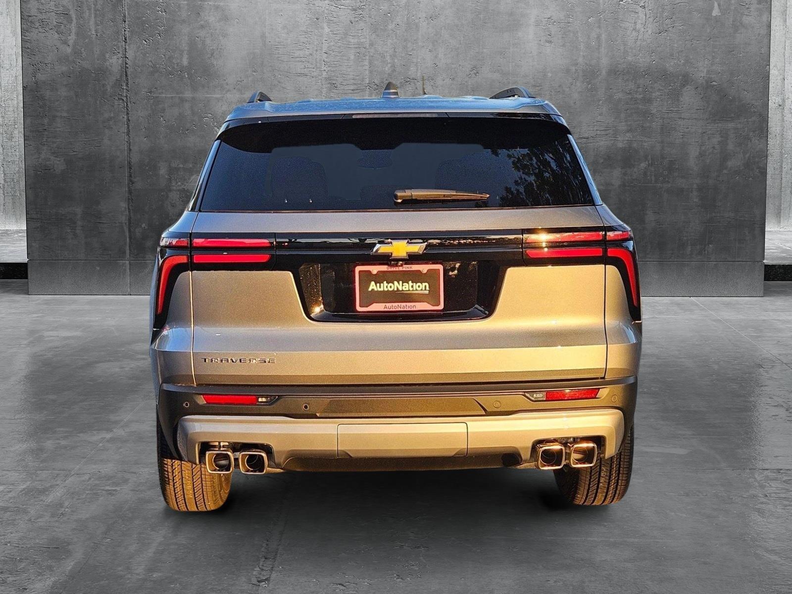 2025 Chevrolet Traverse Vehicle Photo in GREENACRES, FL 33463-3207