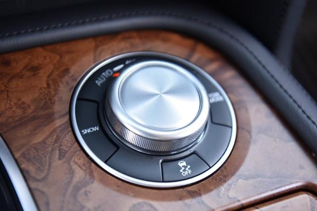 2024 Nissan Armada Vehicle Photo in Ballwin, MO 63011