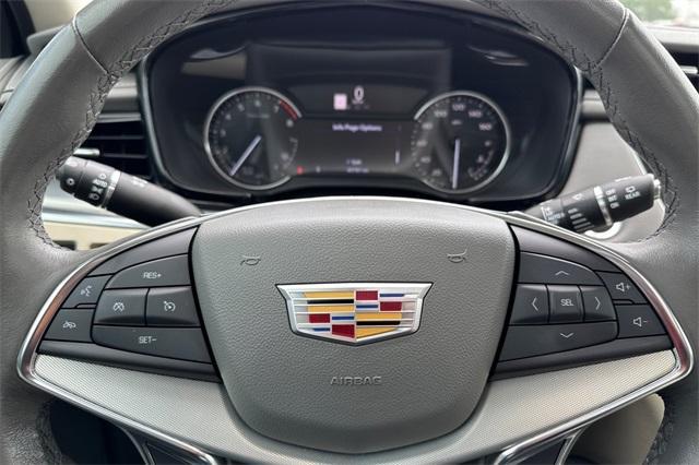 2022 Cadillac XT5 Vehicle Photo in ELK GROVE, CA 95757-8703