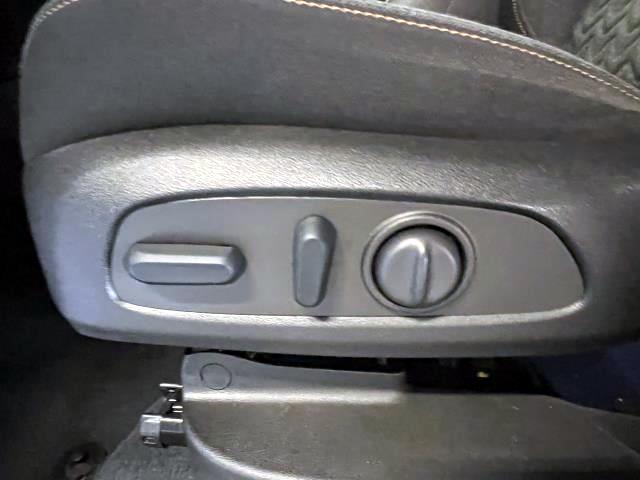 2022 Chevrolet Equinox Vehicle Photo in Roslyn, NY 11576