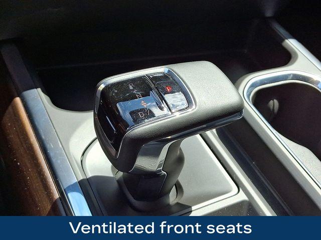 2023 Chevrolet Silverado 1500 Vehicle Photo in DANBURY, CT 06810-5034
