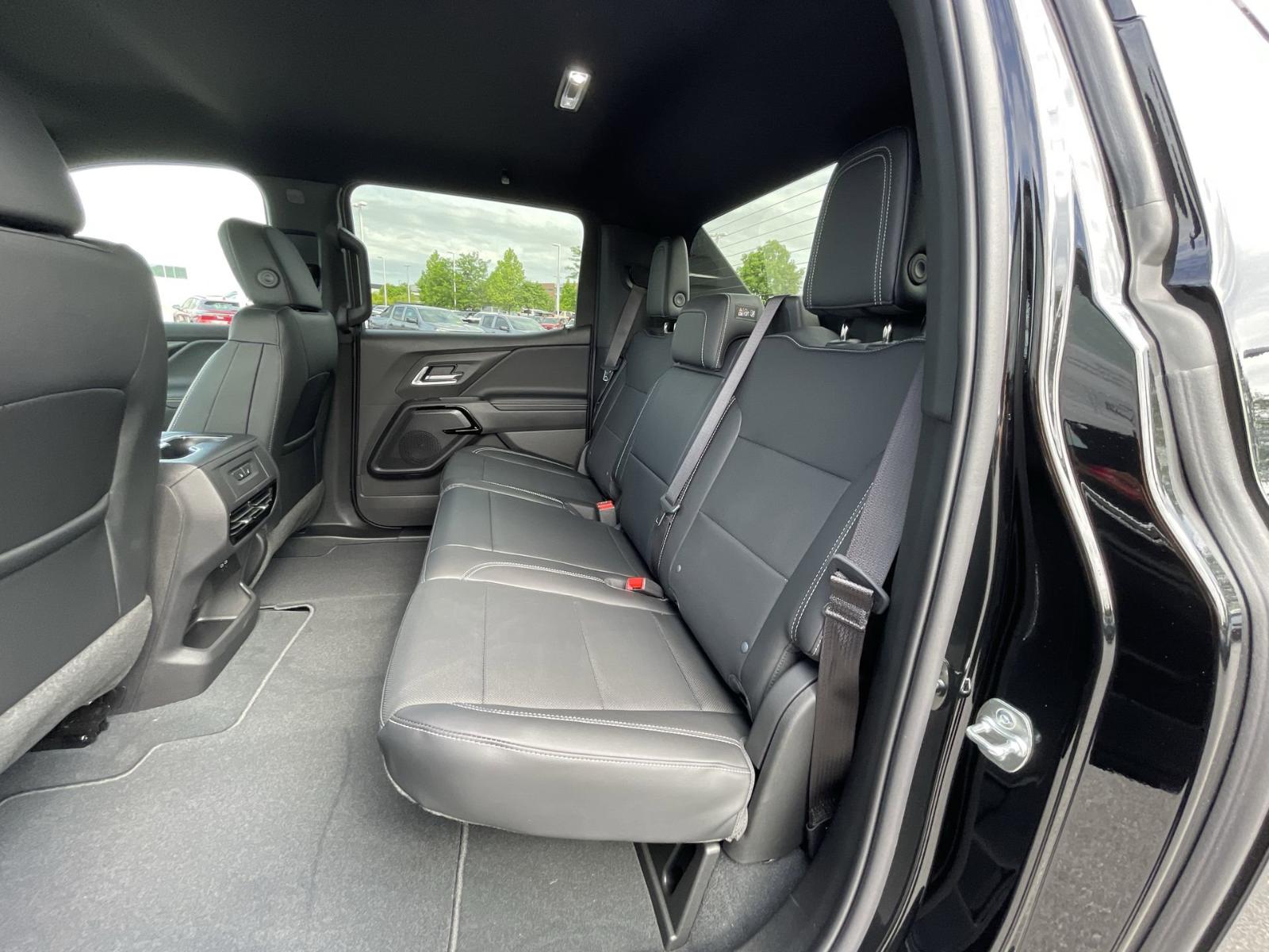 2025 Chevrolet Silverado EV Vehicle Photo in BENTONVILLE, AR 72712-4322