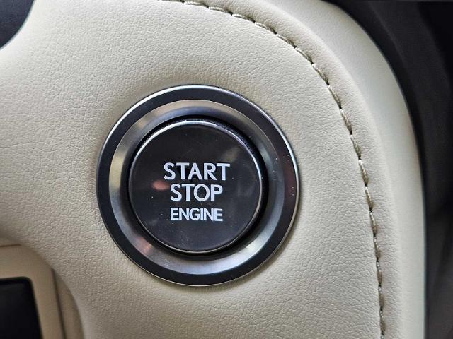 2020 Lexus LX 570 Vehicle Photo in FORT WORTH, TX 76132