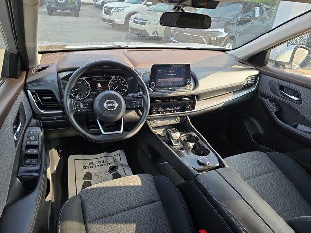 2022 Nissan Rogue Vehicle Photo in Pleasant Hills, PA 15236