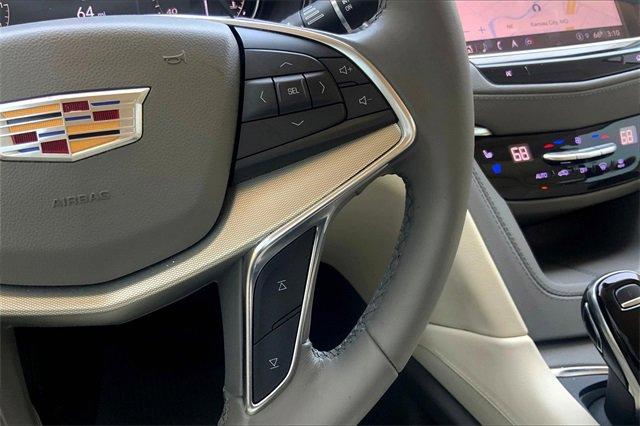 2022 Cadillac XT5 Vehicle Photo in KANSAS CITY, MO 64114-4545