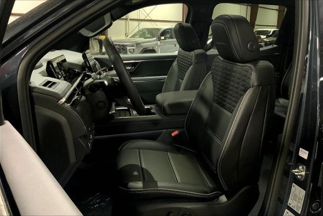 2025 GMC Sierra EV Vehicle Photo in KANSAS CITY, MO 64114-4545