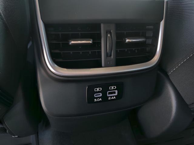2025 Subaru Outback Vehicle Photo in Green Bay, WI 54304