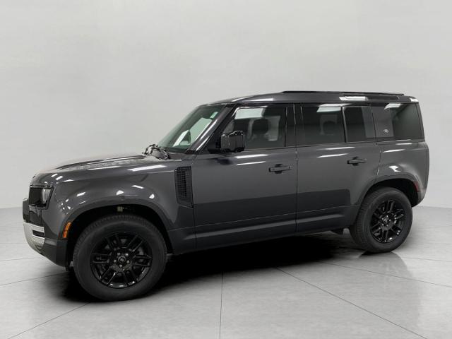 2024 Defender Vehicle Photo in Appleton, WI 54913