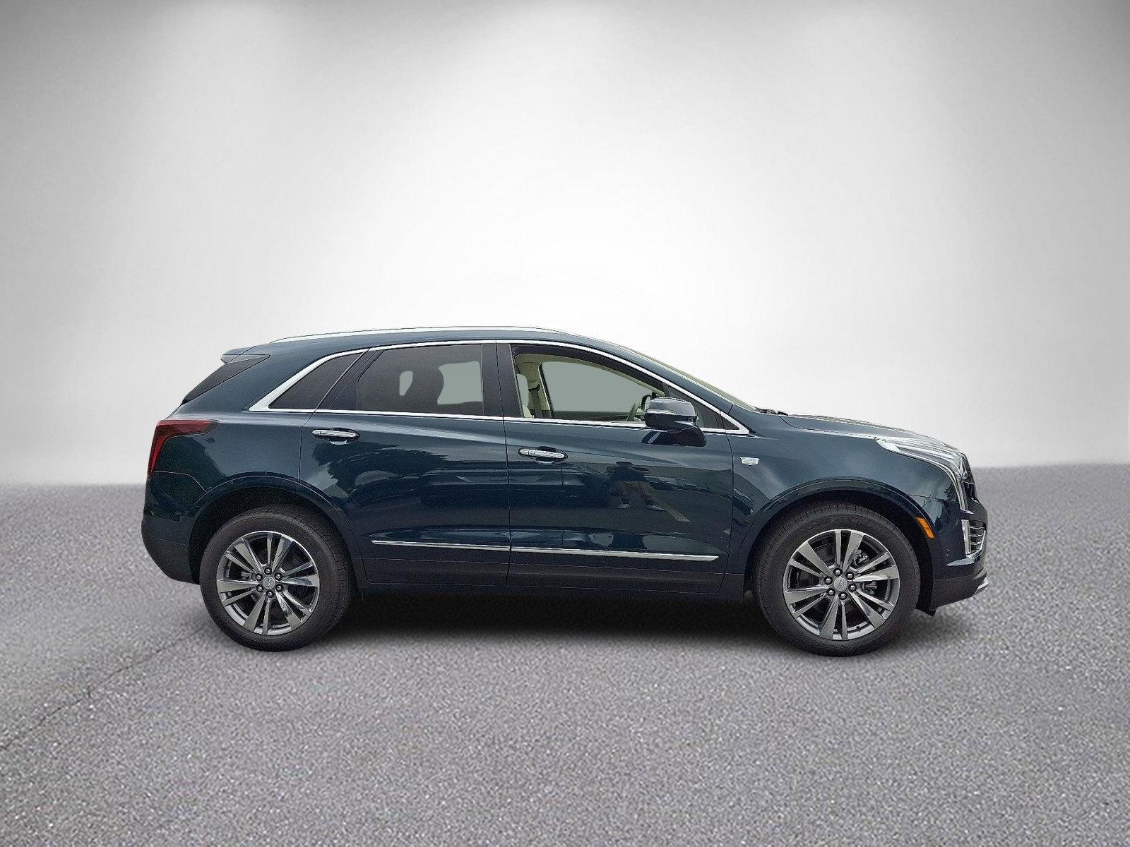 2025 Cadillac XT5 Vehicle Photo in BETHLEHEM, PA 18017-9401