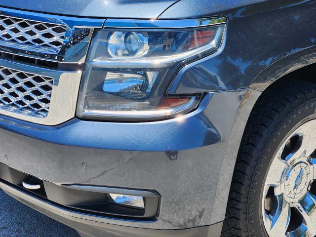 2019 Chevrolet Suburban Vehicle Photo in DENTON, TX 76210-9321