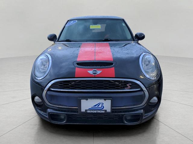 2015 MINI Cooper S Hardtop Vehicle Photo in Green Bay, WI 54304