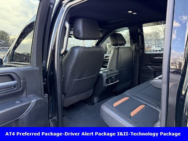 2023 GMC Sierra 3500 HD Vehicle Photo in CHICOPEE, MA 01020-5001