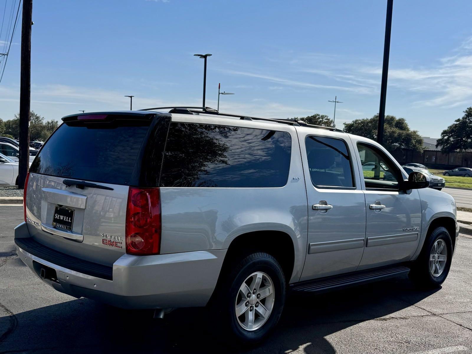 2013 GMC Yukon XL Vehicle Photo in DALLAS, TX 75209-3016