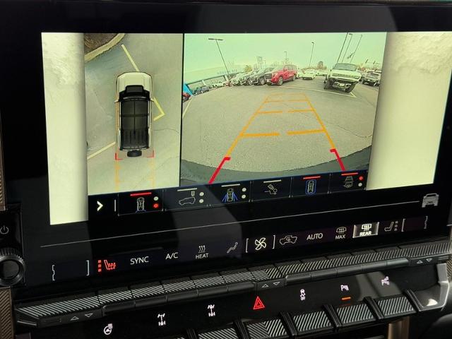 2024 GMC HUMMER EV SUV Vehicle Photo in COLUMBIA, MO 65203-3903