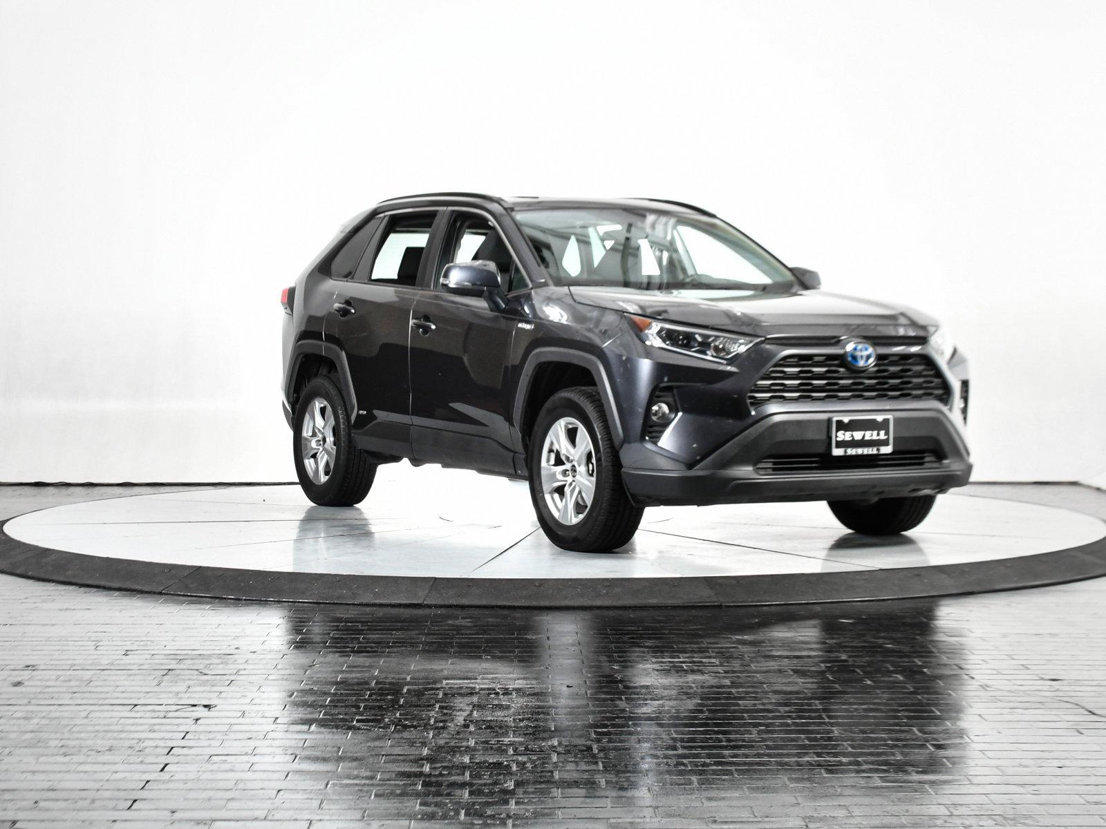 2021 Toyota RAV4 Vehicle Photo in DALLAS, TX 75235