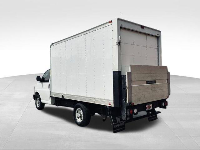 2016 Chevrolet Express Cutaway 3500 Vehicle Photo in MEDINA, OH 44256-9631