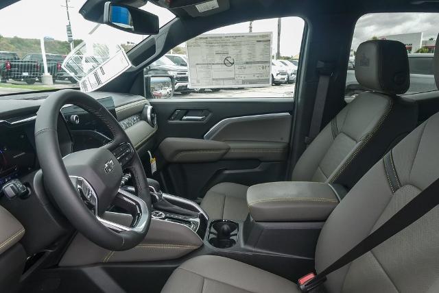 2025 Chevrolet Colorado Vehicle Photo in VENTURA, CA 93003-8585