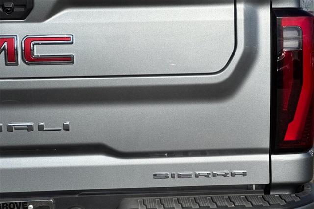 2025 GMC Sierra 2500 HD Vehicle Photo in ELK GROVE, CA 95757-8703
