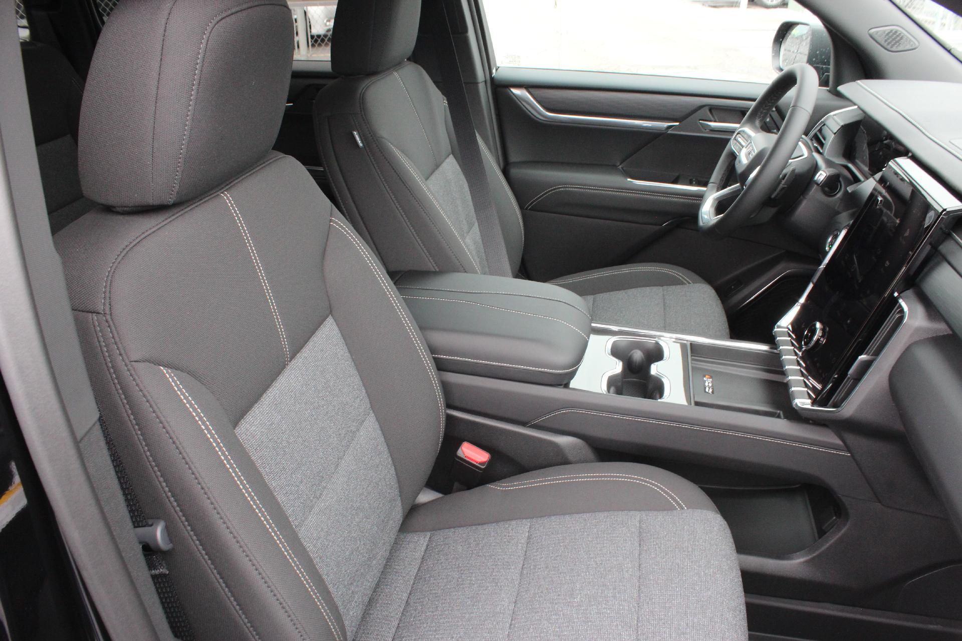 2025 GMC Acadia Vehicle Photo in AURORA, CO 80012-4011