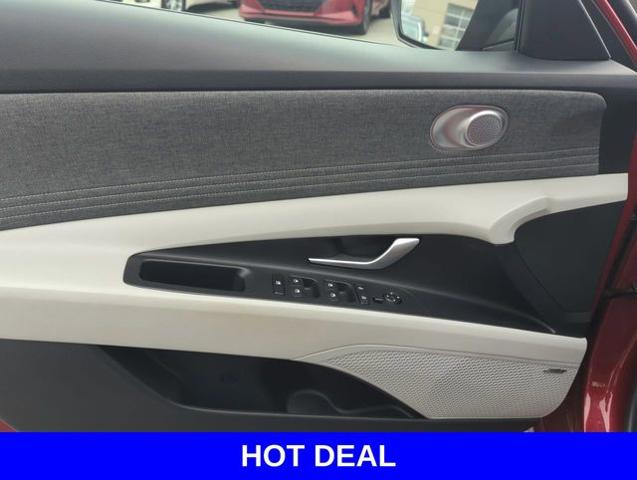 2023 Hyundai ELANTRA Vehicle Photo in Merrillville, IN 46410