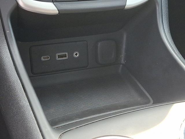 2023 GMC Terrain Vehicle Photo in TREVOSE, PA 19053-4984