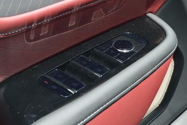 2025 INFINITI QX80 Vehicle Photo in Houston, TX 77090
